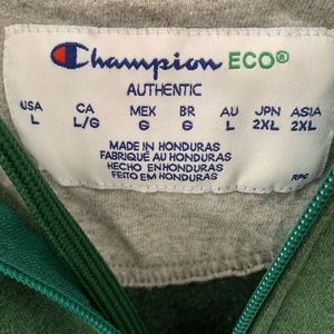 Champion Men’s Zip-up hoodie